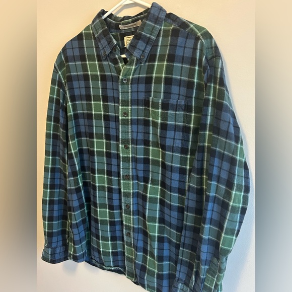 L.L. Bean Men’s Green & Blue Flannel Button Up Shirt - Size L 100% Cotton - Picture 2 of 7